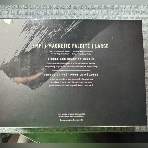 Morphe Large Magnetic Palette in Black - Picture 3 of 3
